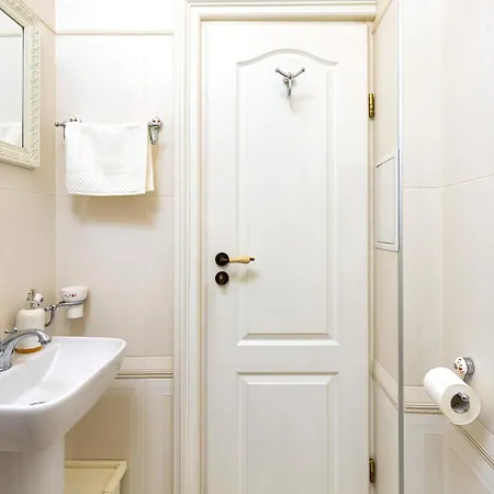 1br In The Center With Free Parking And Designated Workspace 플로브디프