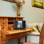 Apartament 1br In The Center With Free Street Parking And Designated Workspace *