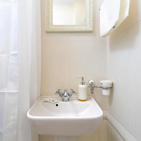 Apartment 1br In The Center With Free Parking And Designated Workspace *