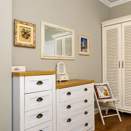Διαμέρισμα 1br Vintage Charm With Modern Twist On Maritsa St By Flat Manаger Φιλιππούπολη