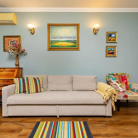 1br In The Center With Free Parking And Designated Workspace Διαμέρισμα Φιλιππούπολη